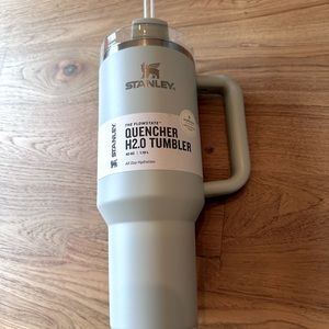 Hearth and Hand LE Stanley Serene Green